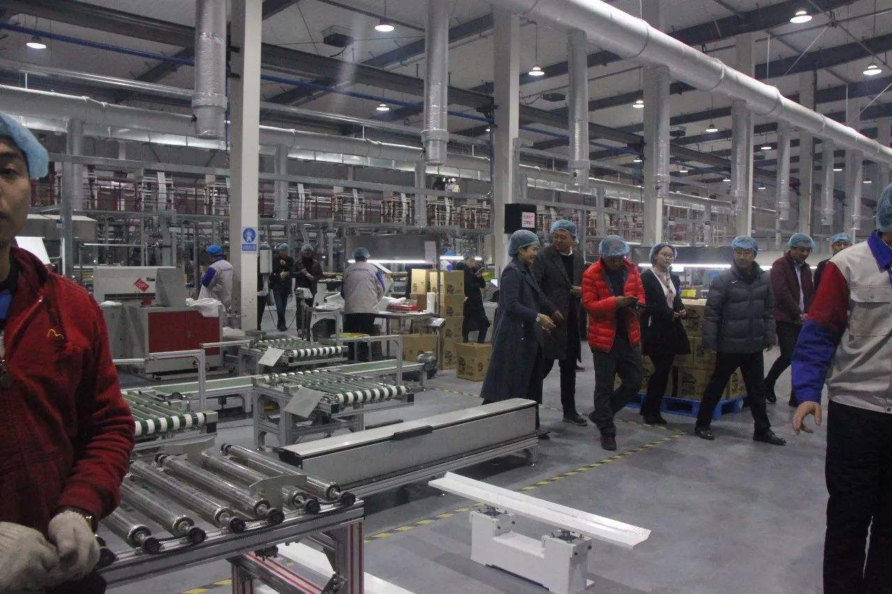 濾中濾溫熱直飲水機進入實業有限公司